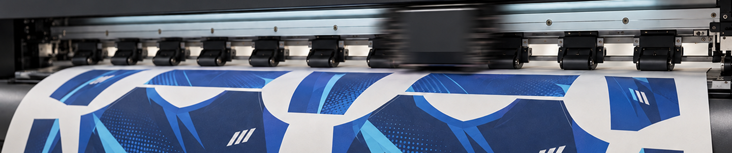 เครื่องพิมพ์ Sublimation กำลังพิมพ์ลายเสื้อเจอร์ซี่ย์